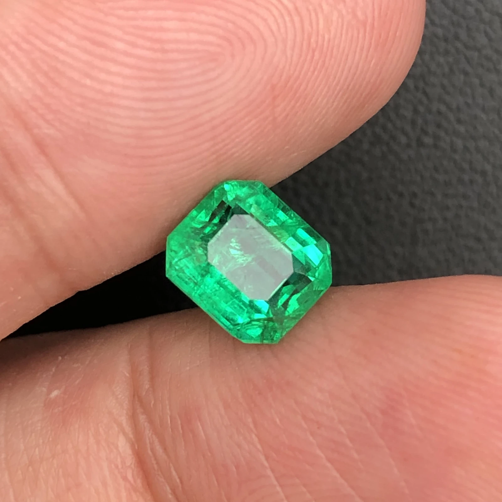 Panjshir Emerald Gemstone: Faceted Octagon, Vibrant Green, May Birthstone 1.99 Carat — view 1